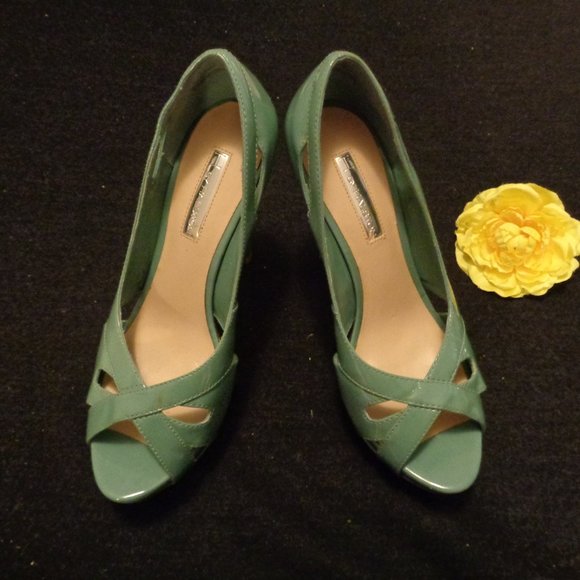 H by Halston Shoes - CLUBWEAR H BY HALSTON MOSS GREEN PATENT HIGH HEELS 8 M